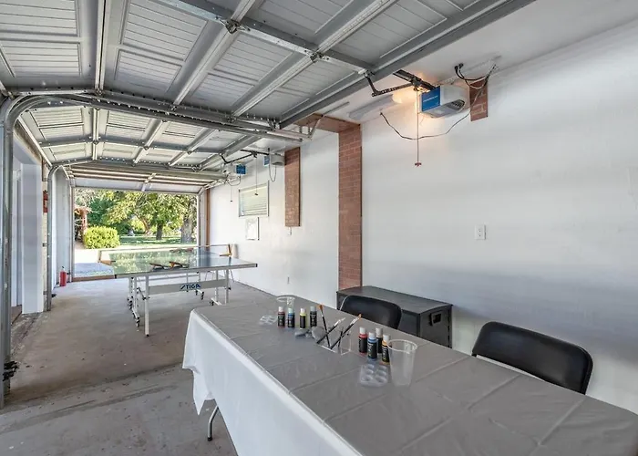 Encanto - 1 Mile To Asu Downtown, Hot Tub, Dogs Ok Holiday home